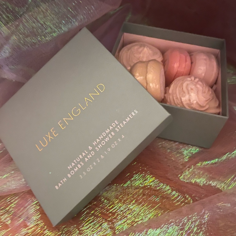 NEW: Natural & Handmade Bath Bombs & Shower Steamers